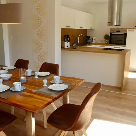 Haus Waldblick Tatil Evi